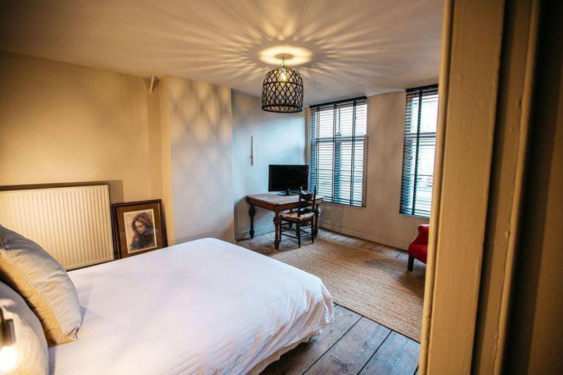 Logies De Godevaart Hotel Antwerp Exterior photo